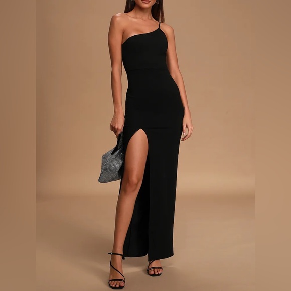 Lulus Dresses & Skirts - Lulu’s Keeper of My Heart Maxi Dress